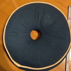 中古品　円座座布団の画像