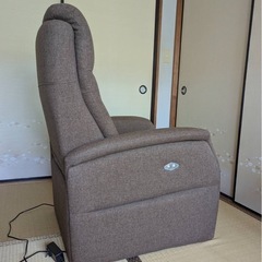 【引取限定】ニトリ電動リクライニングチェア (コンフェBR)の画像