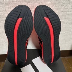 アディダススニーカーの画像
