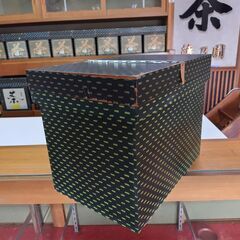 【取りに来てくれる方限定】茶箱　昭和レトロ　アンティーク　衣装箱の画像