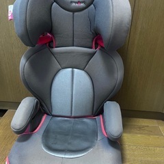 ジュニアシート　背もたれ取外し可