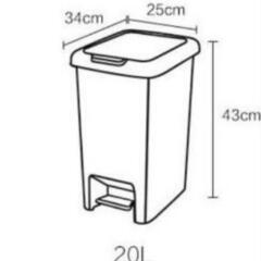 【値下げ７月末まで】ゴミ箱20Lの画像