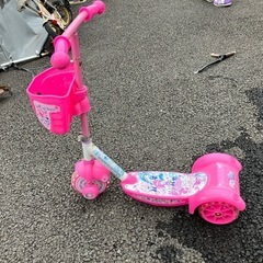 プリキュア　キックボードの画像
