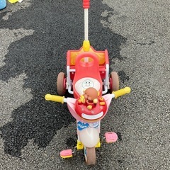 アンパンマン　三輪車の画像