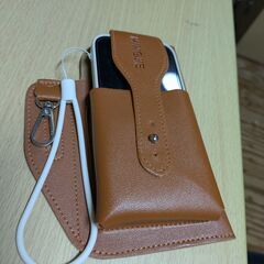 バッグ沢山投稿中【中古】ベルト通しでスマホホルダー