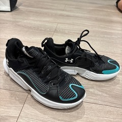 Under Armour バスケットボールシューズ ブラック/タ...