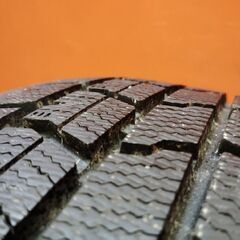 GOODYEAR ICENAVI7 205/60R16 16インチ スタッドレス 4本 22年製 バリ溝 ステップワゴン アクセラスポーツ ジューク等　(KTG275)の画像