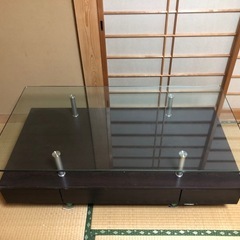 ガラステーブル
