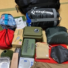キャンプ　　アウトドア用品　シュラフ、テント、椅子、小物、ゆるキャングッズなどの画像