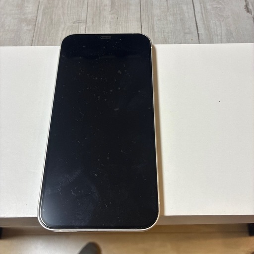 iPhone12！128GBのiFaceケース付きです