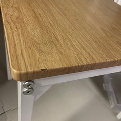 ダイニングテーブルの画像