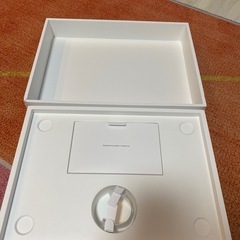 MacBook Air の外箱の画像