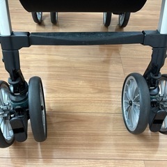 コンビ　ベビーカー　アンブレッタ4キャスエッグショックの画像