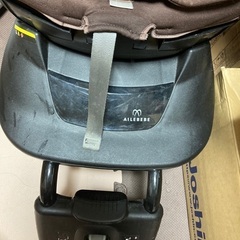 無料！チャイルドシート　エールベベ　回転　新生児の画像