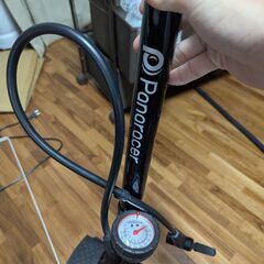 パナレーサー(Panaracer) 自転車 空気入れ 空気圧計付 全バルブ対応 黒 アルミ製の画像