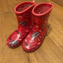決まりました　ミニーちゃん　赤い長靴　17センチ　中古品
