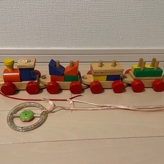 【無料で差し上げます】木のおもちゃ　電車