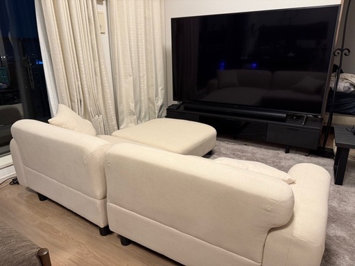 二人掛けソファーとオットマン(アイボリー、新品)