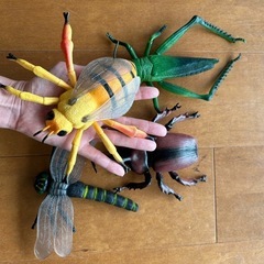 どデカい昆虫おもちゃの画像