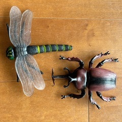 どデカい昆虫おもちゃの画像
