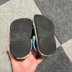 ルカリオのサンダル、クロックスサンダル、瞬足？、MADPUCKの靴の画像