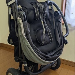 スムーヴ プレミアム【ベビーカー】の画像