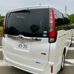トヨタ　ノアの画像