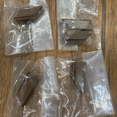 受け渡し予定者確定【未使用】ケーブルカバー100cm×５本＋角５個の画像