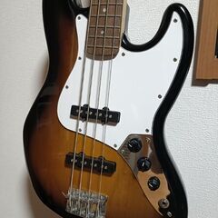 受け渡し先決定スクワイヤー　ジャズベースの画像