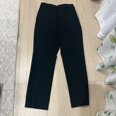 UNIQLO アンクルパンツ　スラックス　レディースSサイズの画像