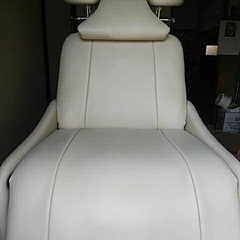 アィラッシュ　美容系チェアー　美品