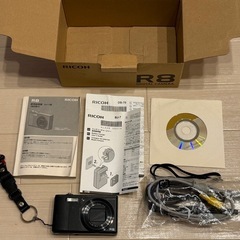 RICOH R8 動作確認済 付属品完備 デジカメの画像
