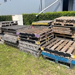 DIY.薪.倉庫等に木パレット