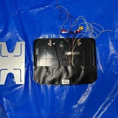 決まりました。
15.4インチフリップダウンモニターの画像