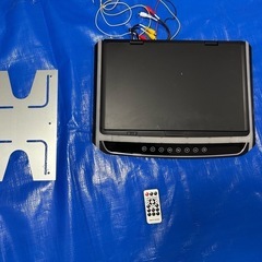 決まりました。
15.4インチフリップダウンモニターの画像