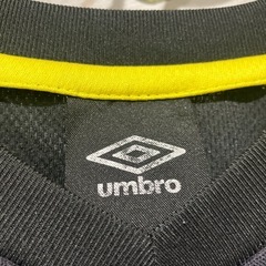 スポーツウェア　Tシャツ　umbro メンズSサイズの画像
