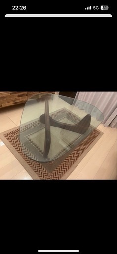 リビングガラステーブル(イサムノグチ　リブロダクト品)