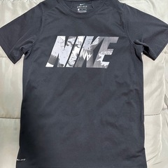 NIKE Tシャツ