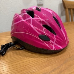 美品キッズジュニア自転車用軽量ヘルメット