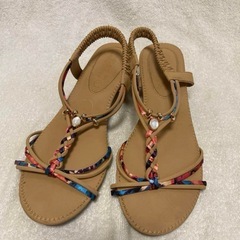 ♦️期間限定♦️Kahiko ウェッジソールサンダル の画像