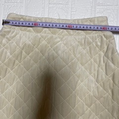 【新品】1,969円 ベロアロングスカート(アイボリー)Mサイズ①の画像