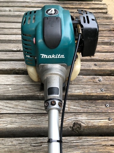 刈払機 草刈機 マキタ ジャンクとして