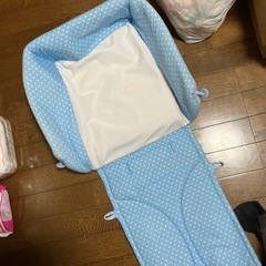 【女の子必見！新生児期からのお得なセット】美品ハイローチェア、哺乳瓶、美品授乳クッション、ベビービョルン抱っこ紐、スワドル、ほぼ未使用品ベビーケープ、エスメラルダの枕、コニーの抱っこ紐 など11点とおまけありの画像