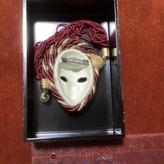 ベネチア　仮面ブローチの画像
