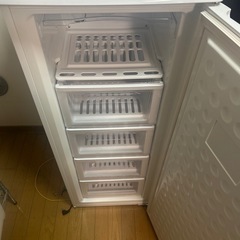 冷凍庫　107Ｌ　2020年製の画像