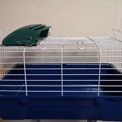 飼育ケージ