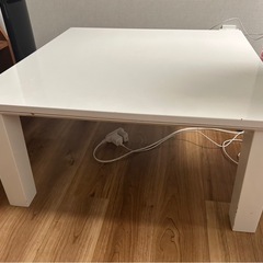 こたつテーブルの画像
