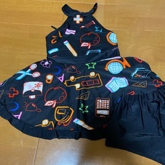 ワンピース水着　女の子　130-140 
