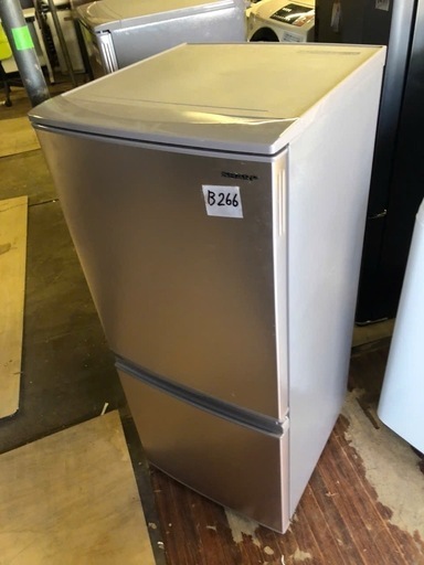 NO B266 ?福岡市内配送設置無料✨?SJ-D14E-N 冷蔵庫 ブロンズ系 [137L /2ドア /右開き/左開き付け替えタイプ