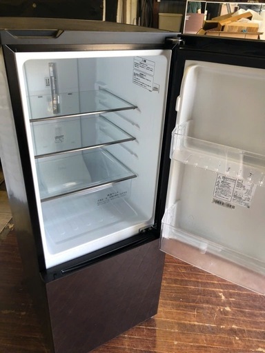 NO b261 ?福岡市内配送設置無料✨?ハイセンス 【右開き】154L 2ドア ノンフロン冷蔵庫 エディオンオリジナル ダークブラウ